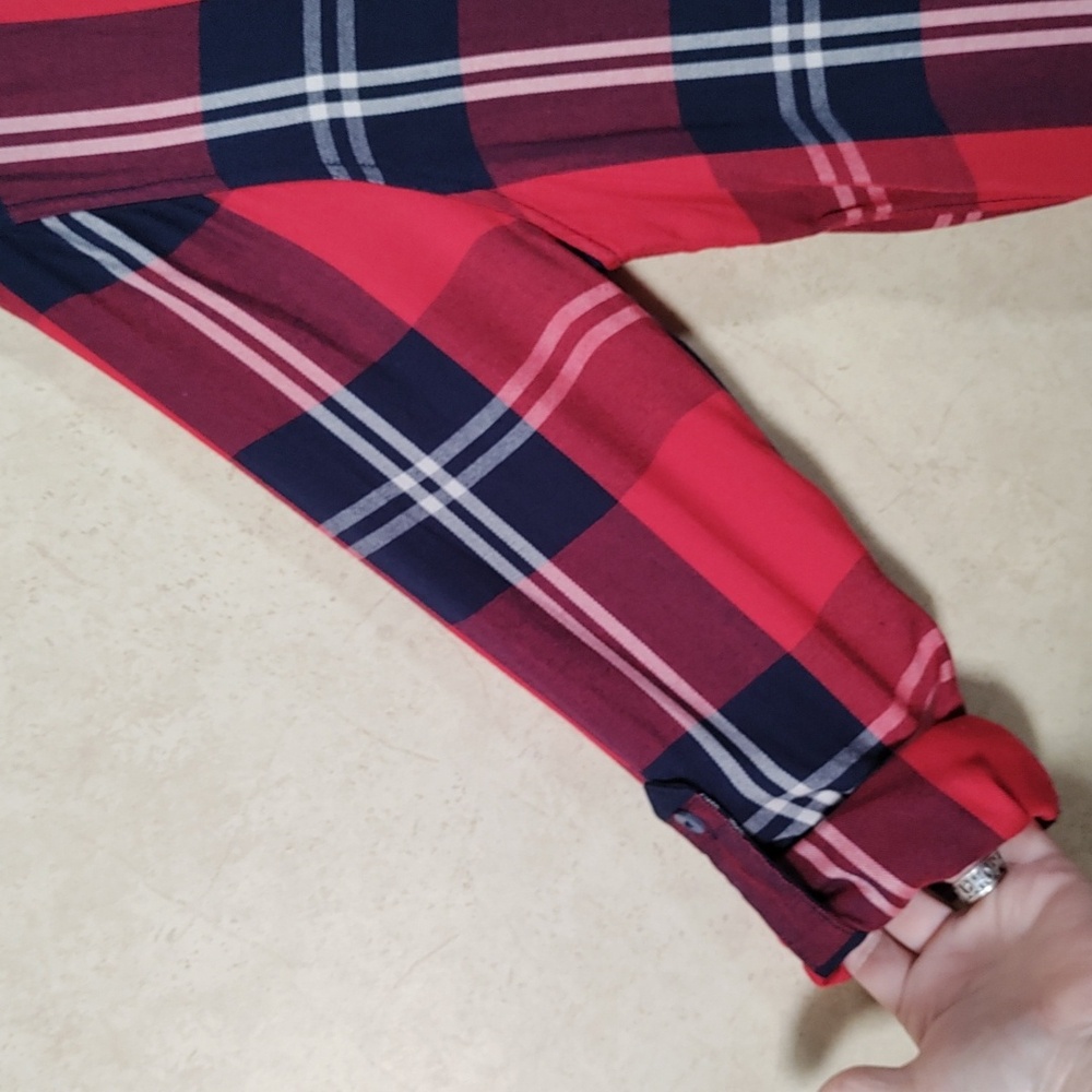 4111 Woolrich red and blue plaid flannel button up shirt M - Picture 5 of 13